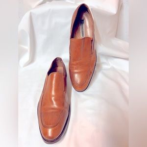 Johnston & Murphy Brown Leather Slip-on, size 11.